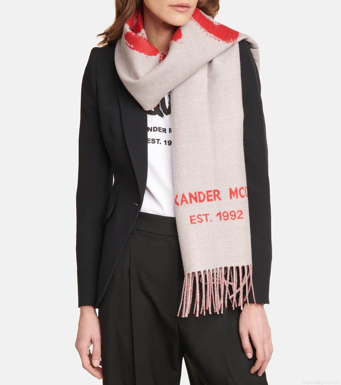 Alexander McQueenLogo wool scarf