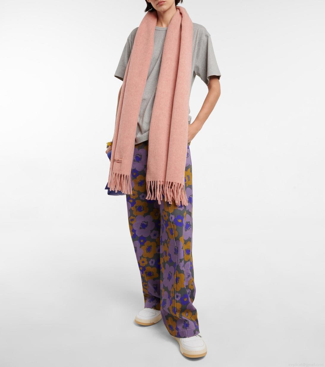 Acne StudiosCanada fringed wool scarf