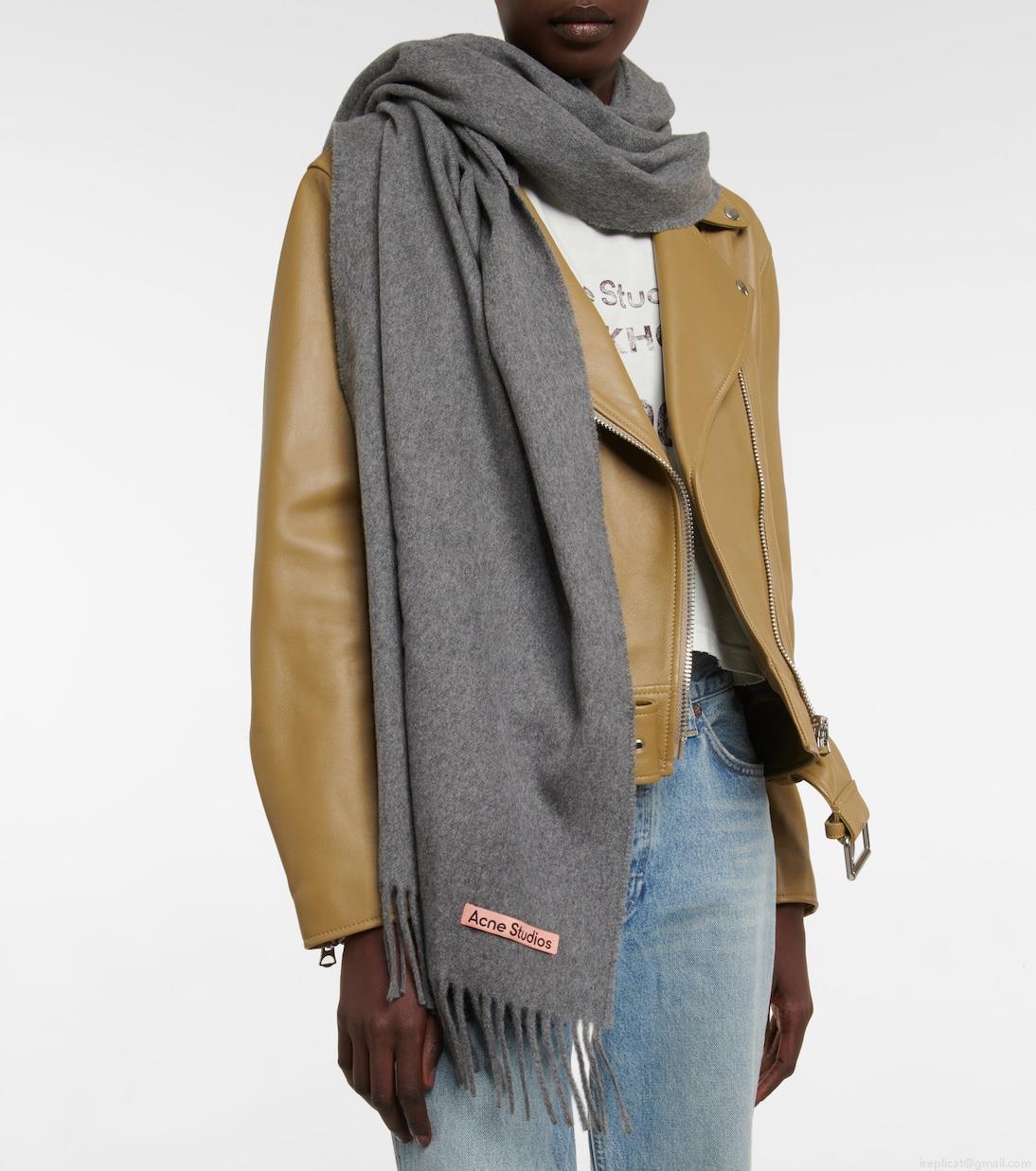 Acne StudiosCanada Narrow cashmere scarf