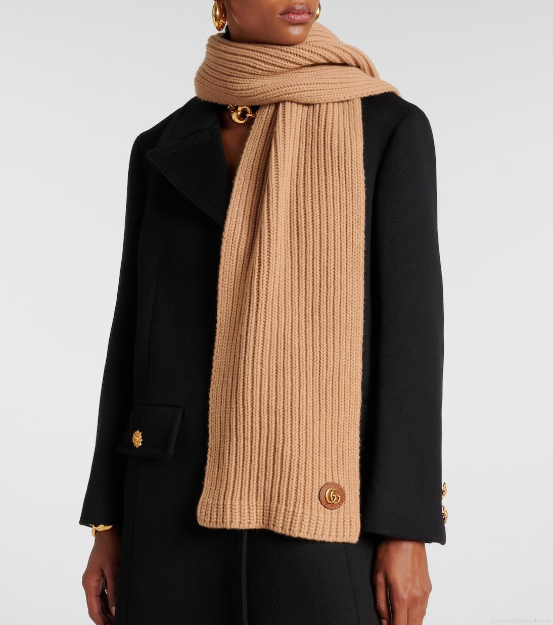 GucciRibbed-knit wool and cashmere scarf