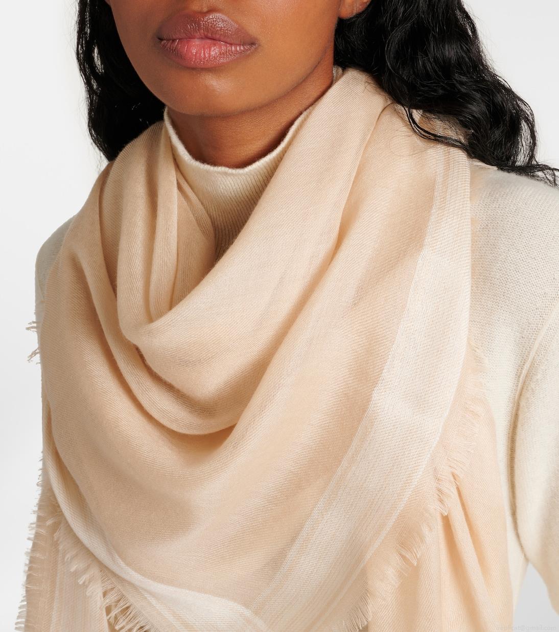 Loro PianaSilk and cashmere scarf