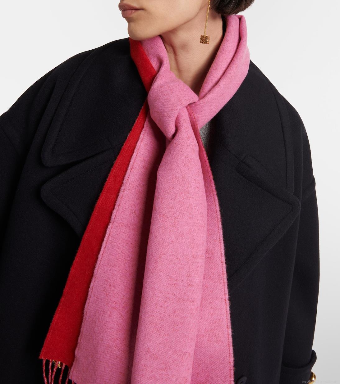 LoeweWool and cashmere scarf