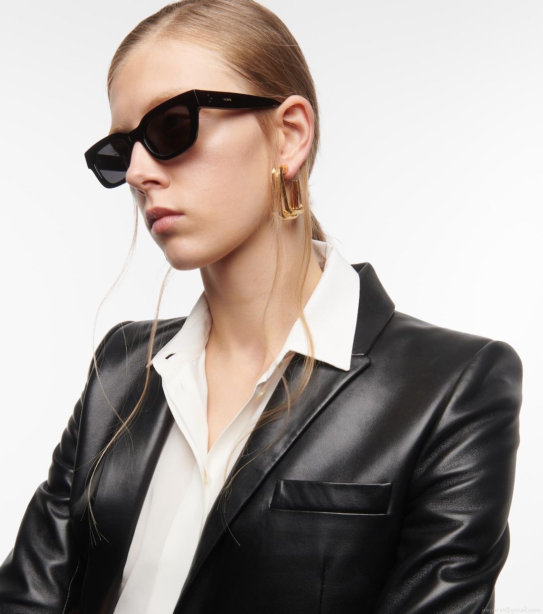 Celine EyewearRectangular sunglasses