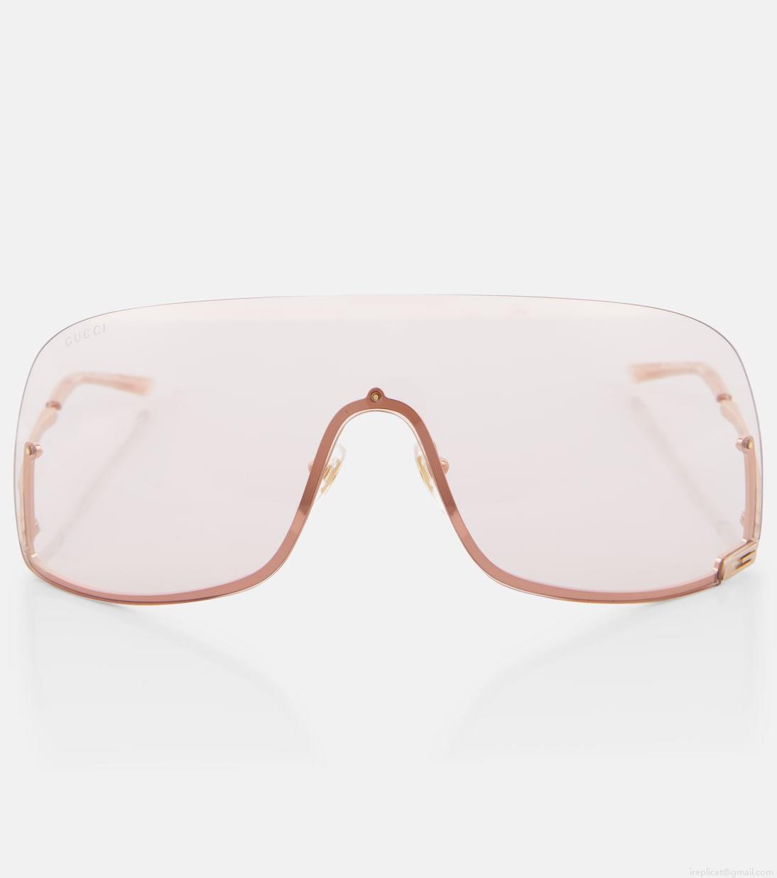 GucciOversized sunglasses